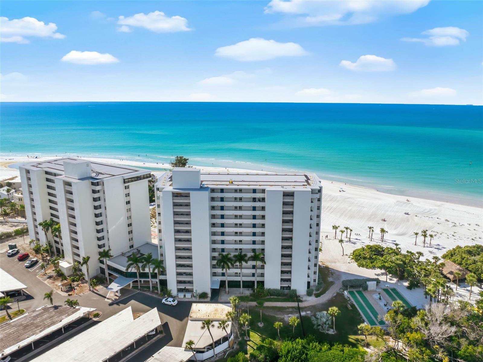 Image 53 of 58 For 19 Whispering Sands Drive 1204