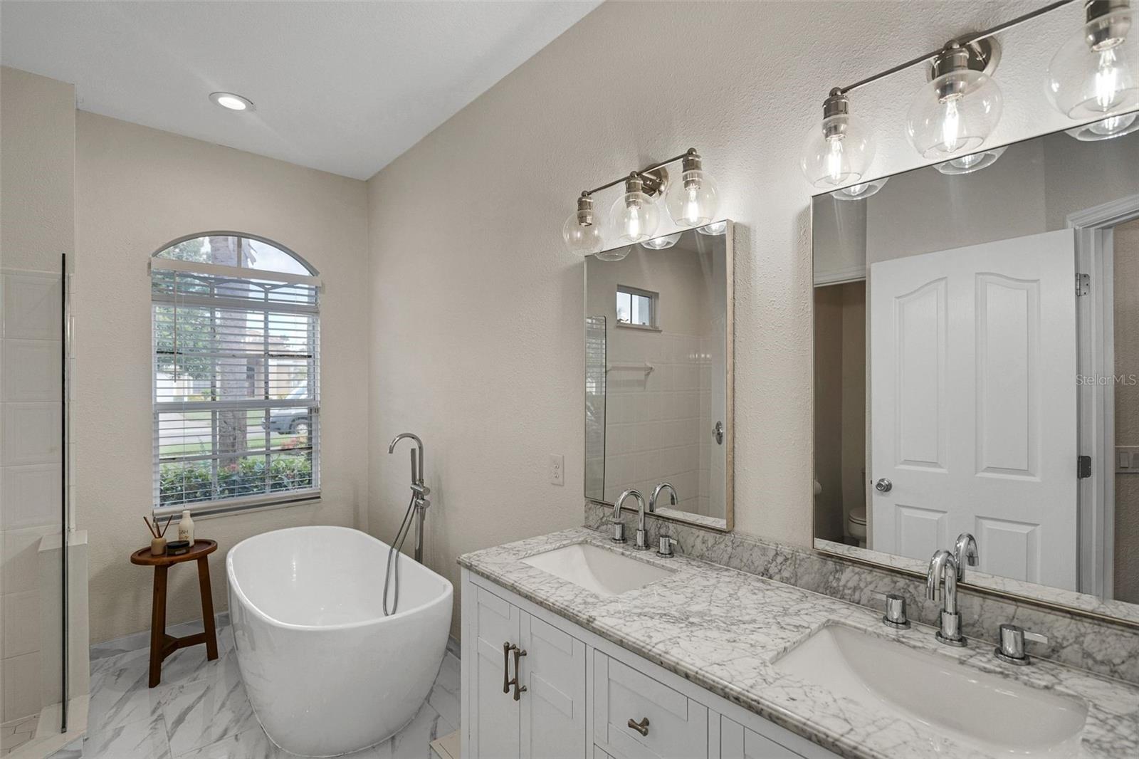 Image 11 of 33 For 2888 Phoenix Palm Terrace