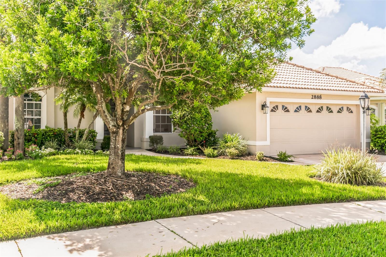 Image 4 of 33 For 2888 Phoenix Palm Terrace