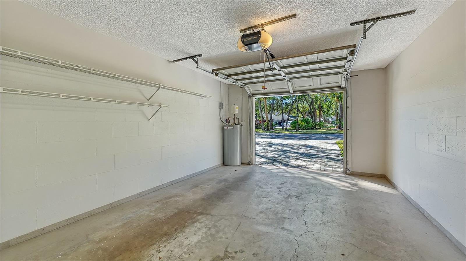 Image 18 of 25 For 4716 Oak Forest Drive W 56