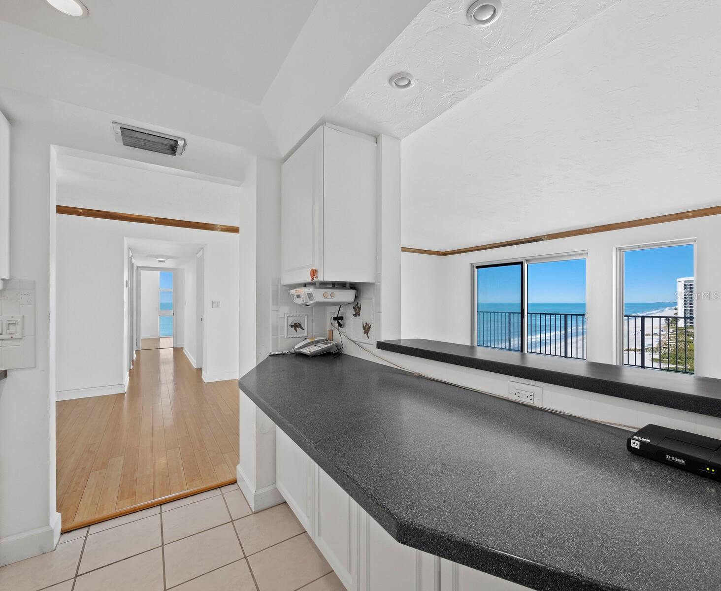 Image 11 of 37 For 2301 Gulf Of Mexico Drive 91n