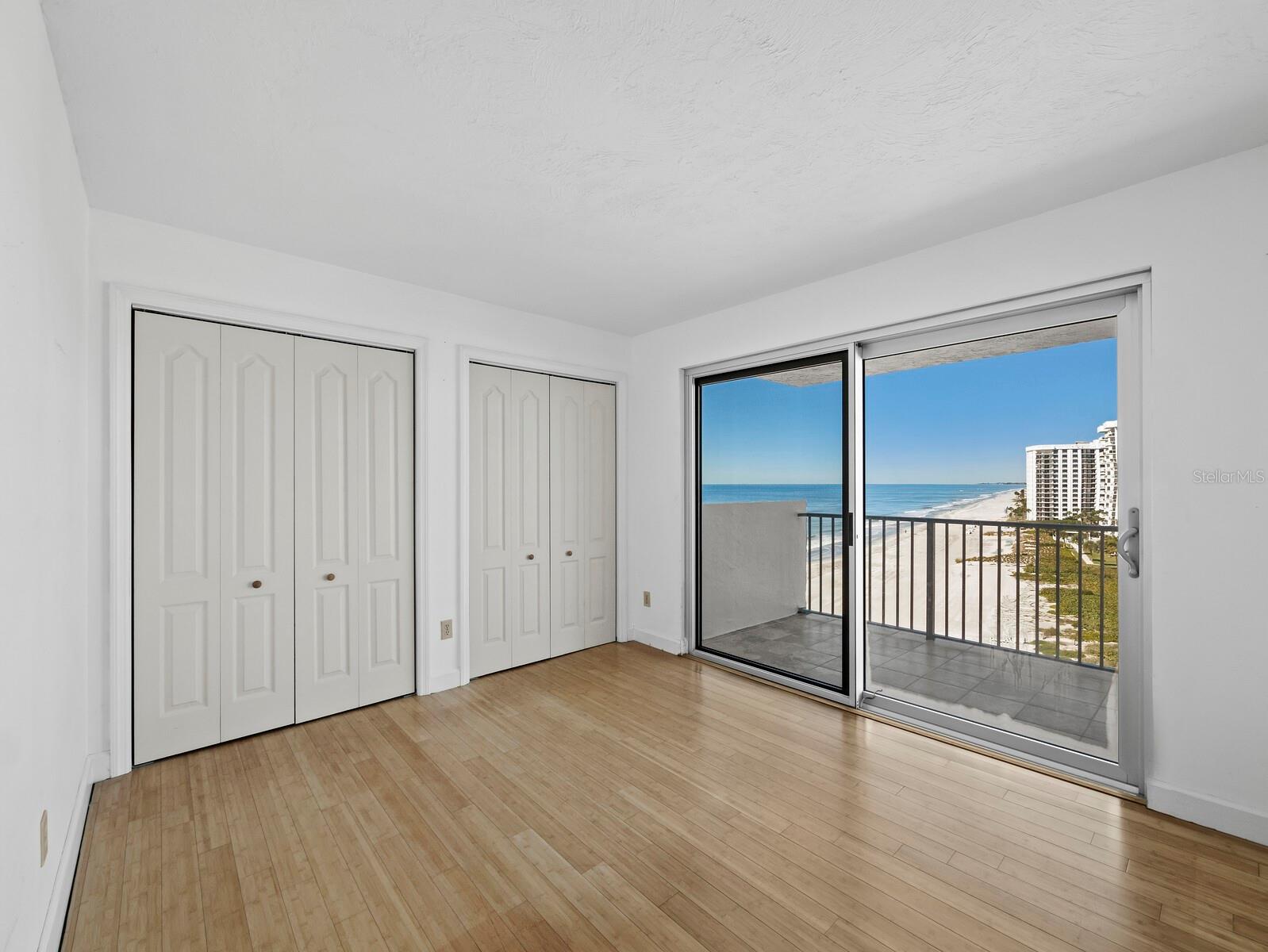 Image 18 of 37 For 2301 Gulf Of Mexico Drive 91n