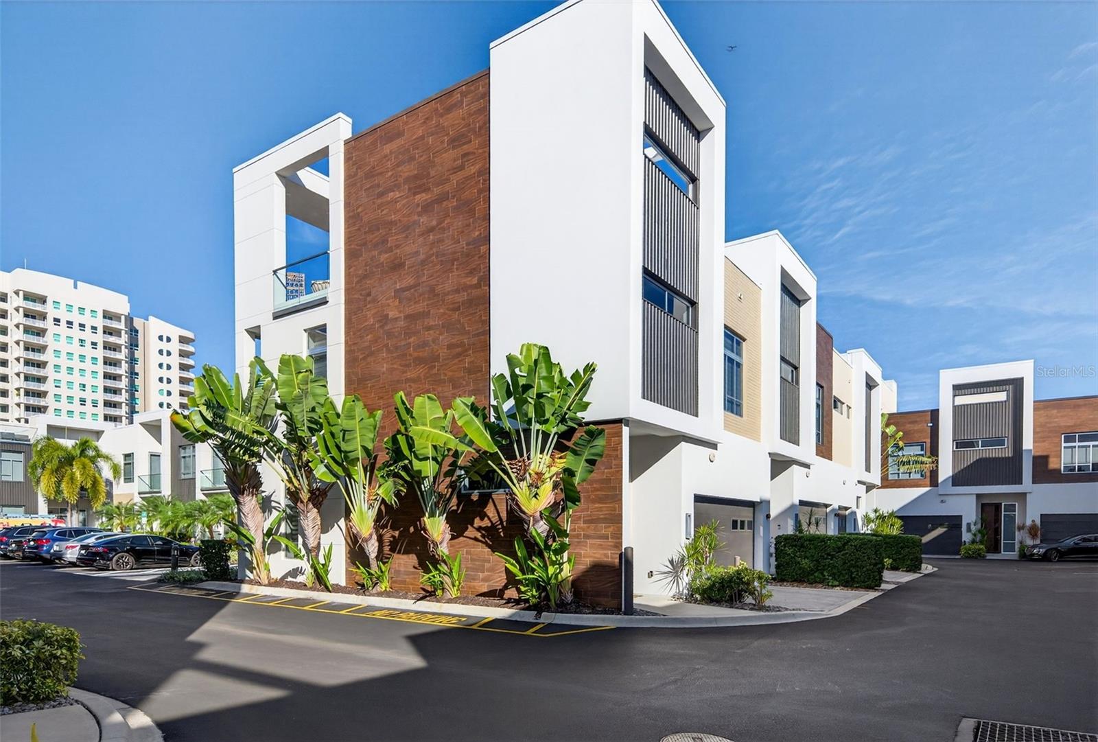 Image 30 of 38 For 234 Cosmopolitan Court