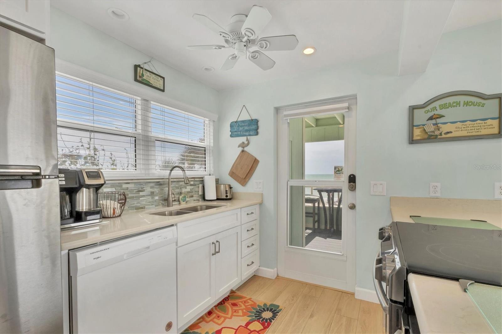 Image 12 of 39 For 2350 Beach Road 1a