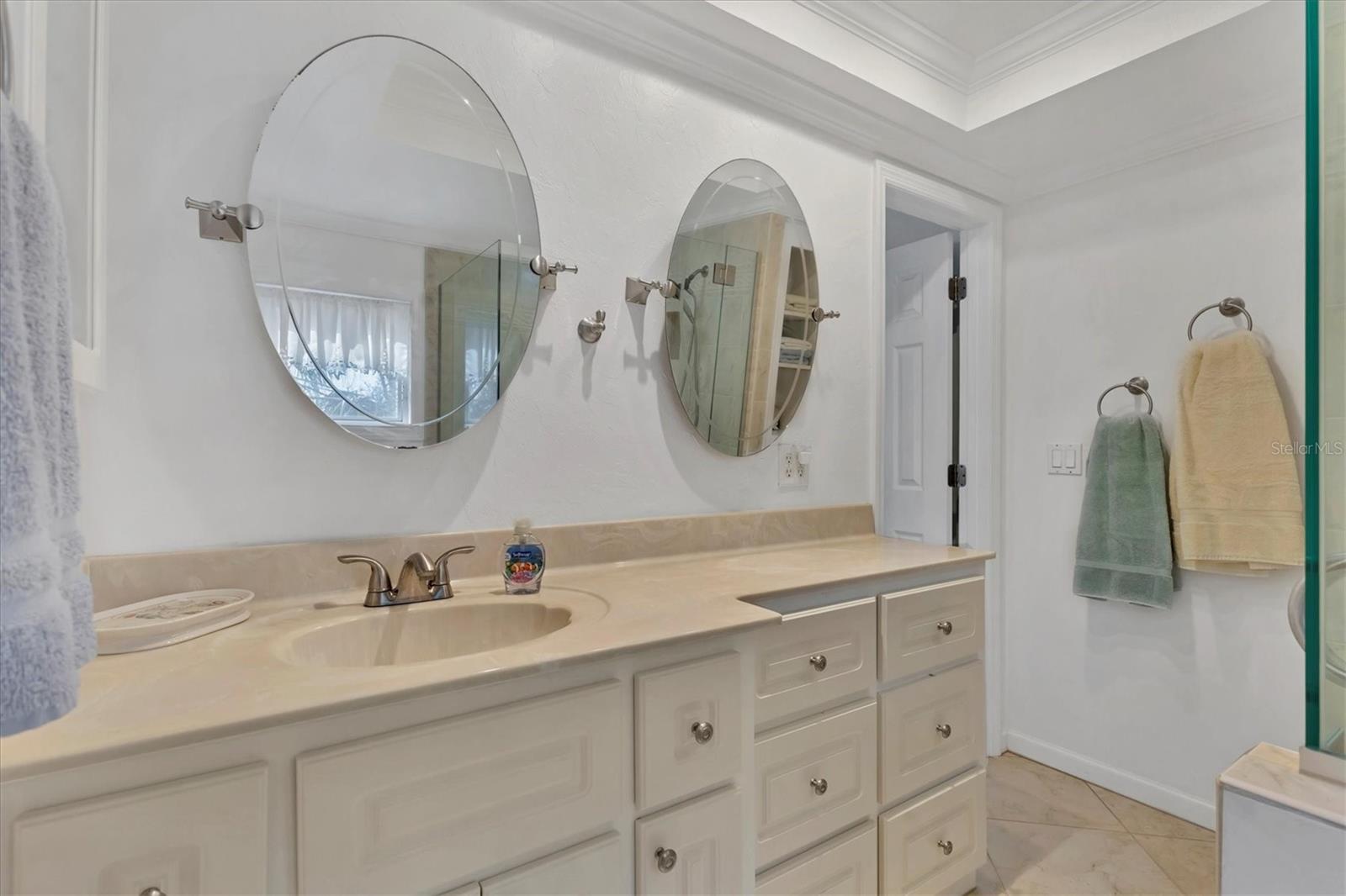 Image 20 of 39 For 2350 Beach Road 1a