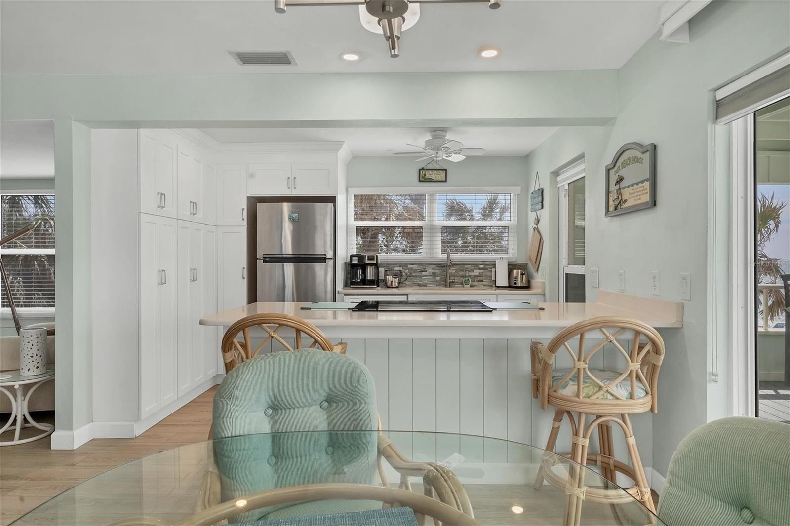 Image 7 of 39 For 2350 Beach Road 1a