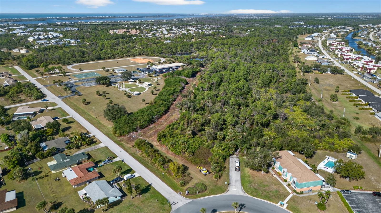 Image 7 of 17 For 3596 Cape Haze Drive