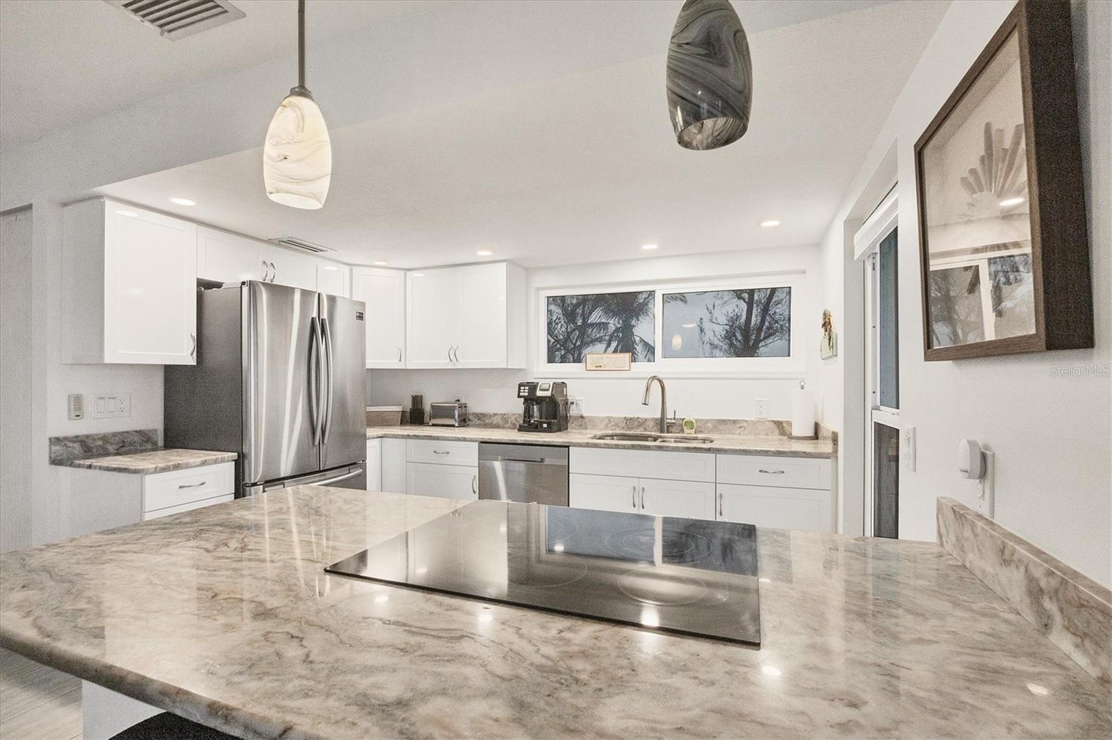 Image 13 of 50 For 2350 Beach Road 1b