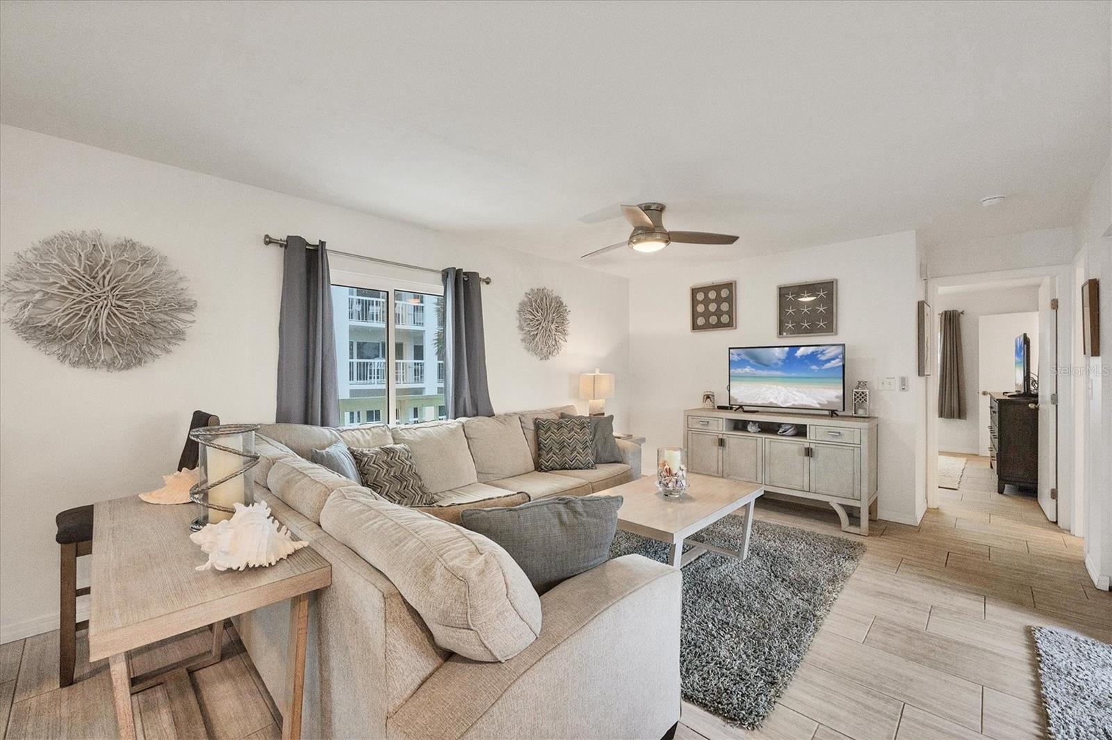 Image 14 of 50 For 2350 Beach Road 1b