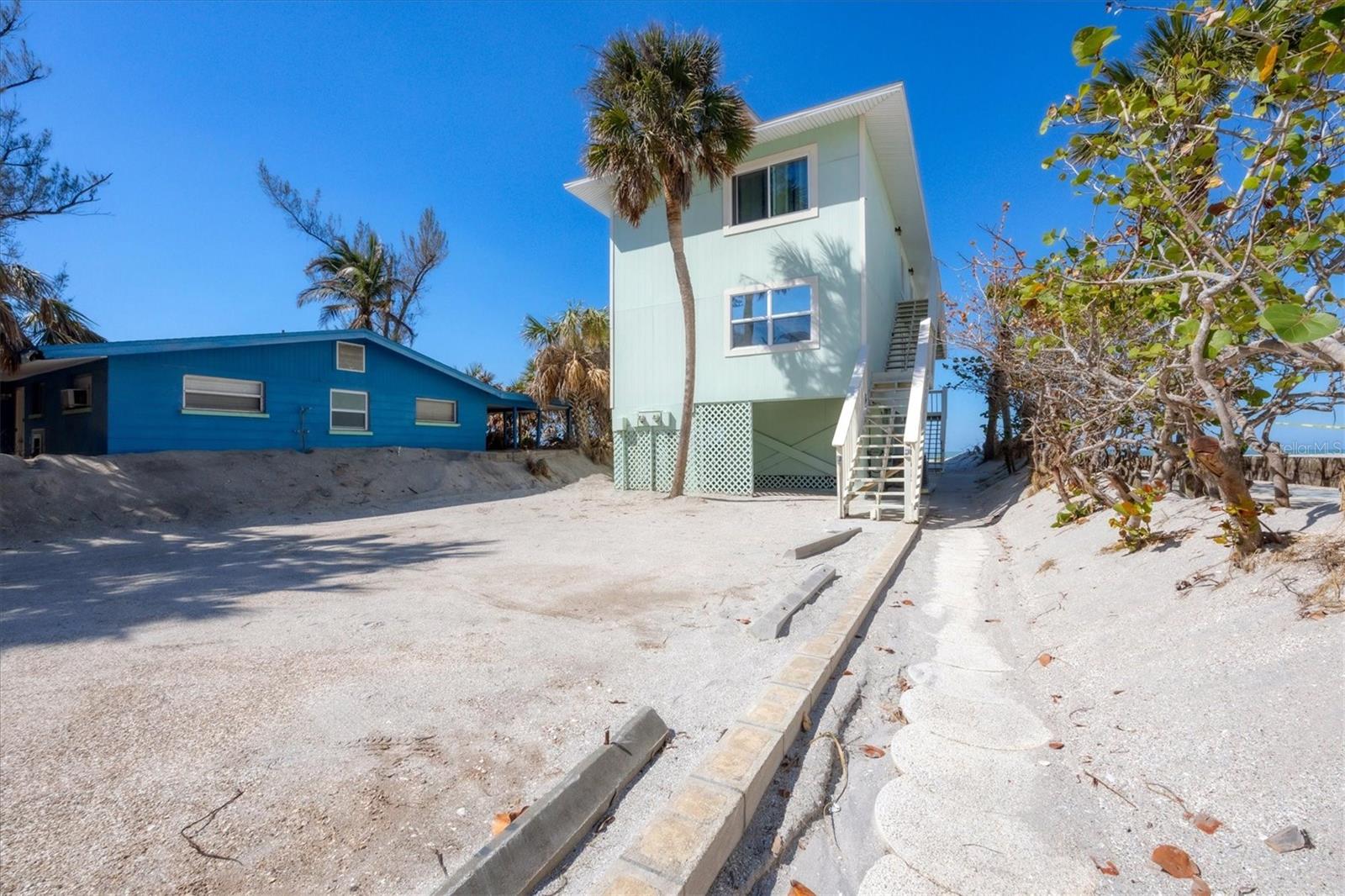 Image 32 of 50 For 2350 Beach Road 1b