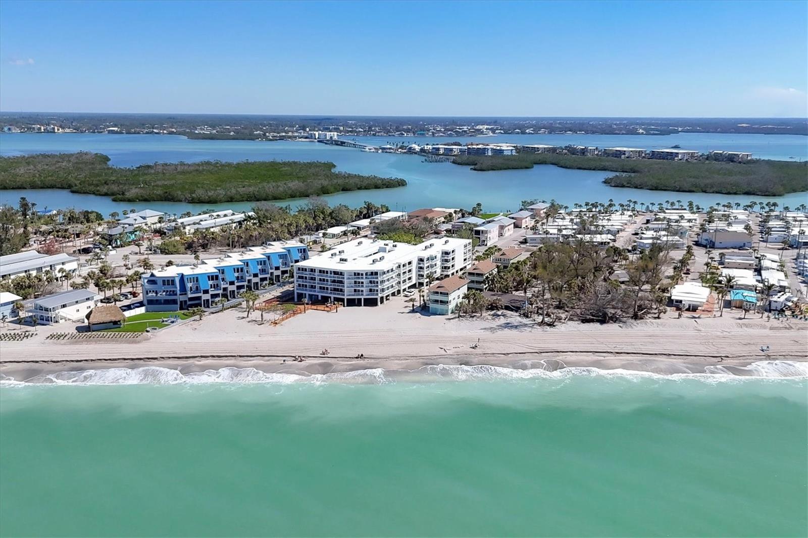 Image 40 of 50 For 2350 Beach Road 1b