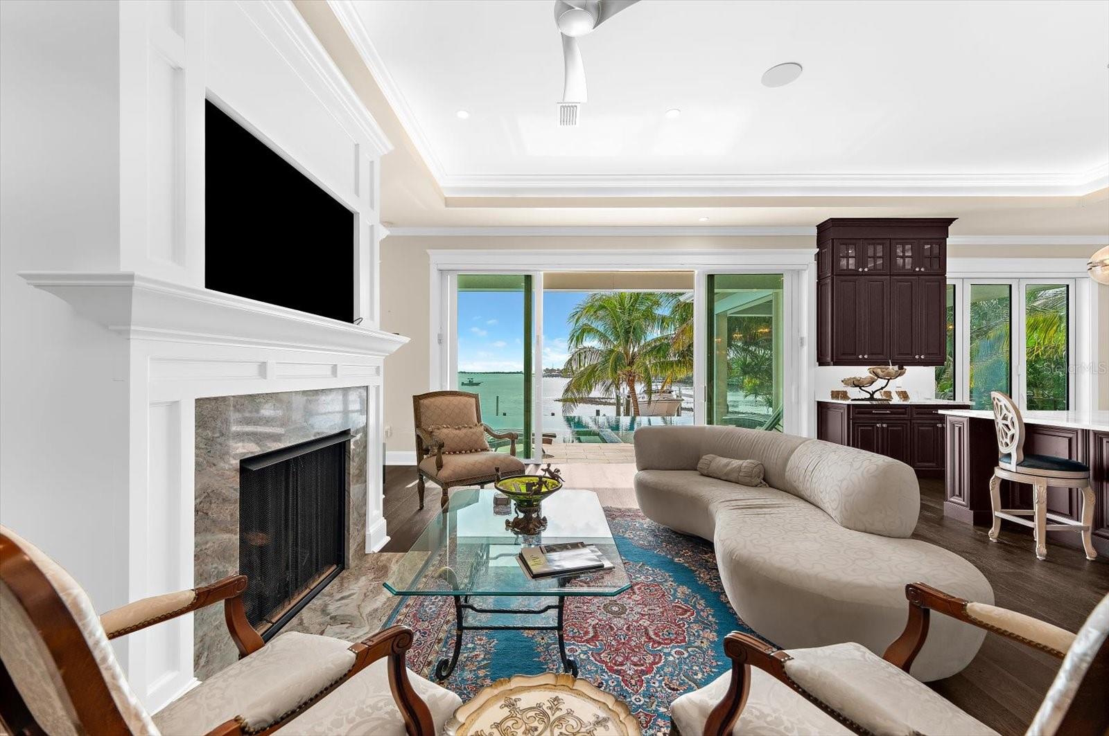 Image 18 of 94 For 511 Bayview Drive