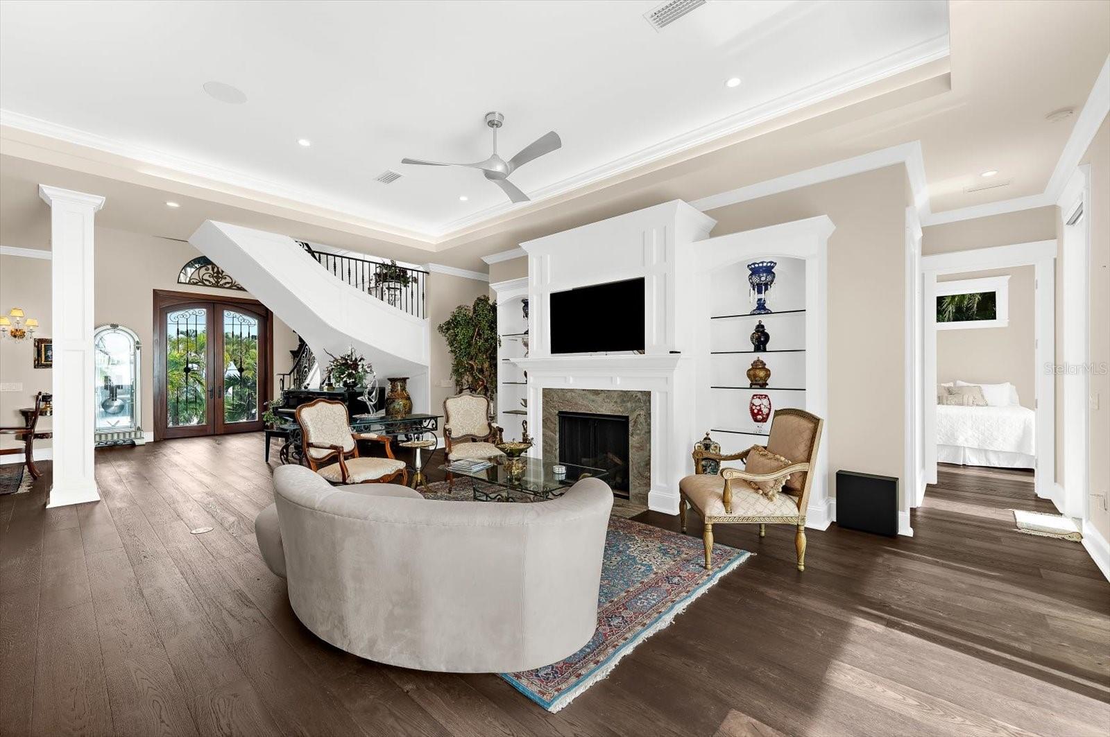 Image 21 of 94 For 511 Bayview Drive