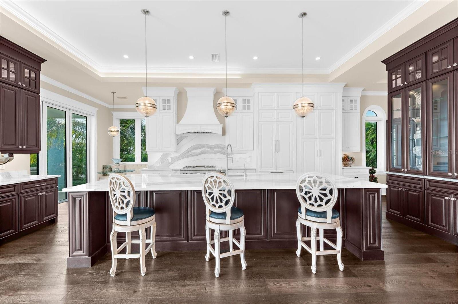 Image 26 of 94 For 511 Bayview Drive