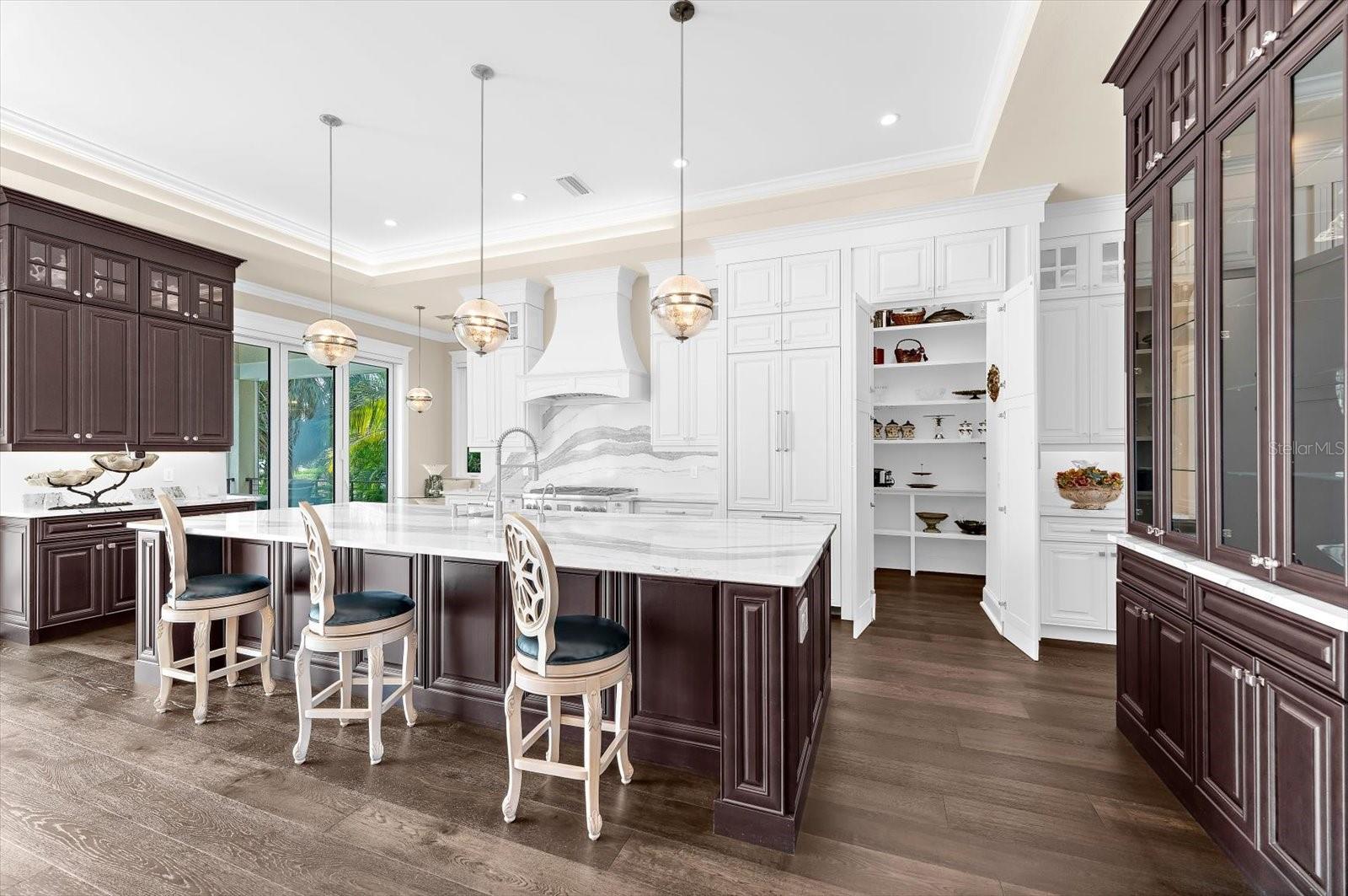 Image 27 of 94 For 511 Bayview Drive