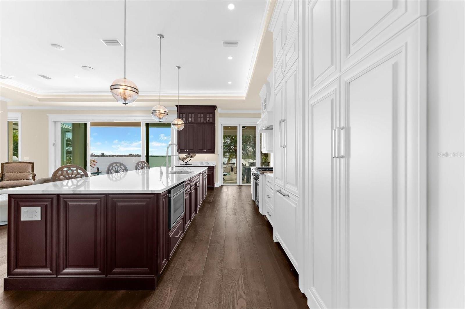 Image 29 of 94 For 511 Bayview Drive