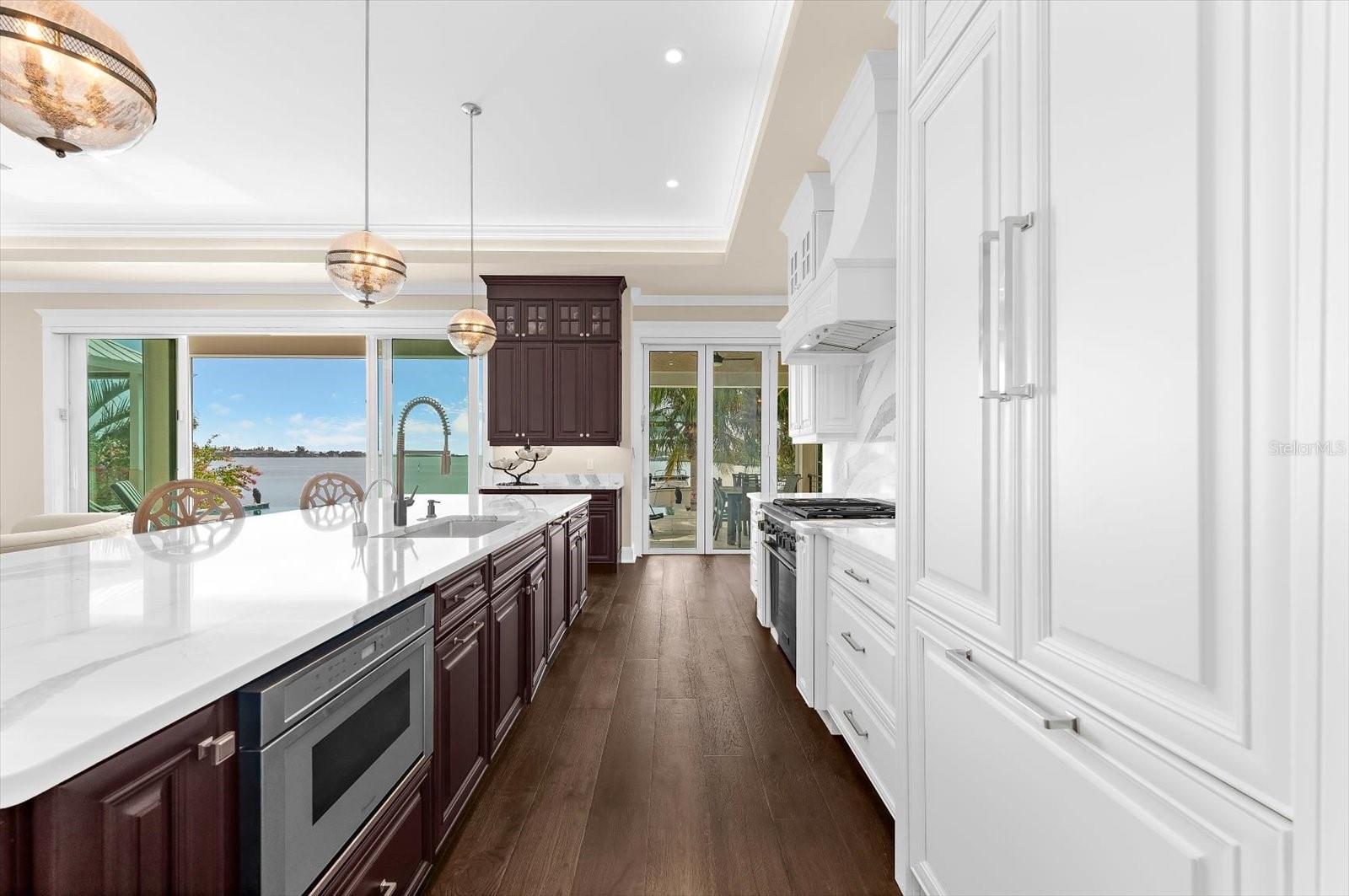 Image 31 of 94 For 511 Bayview Drive