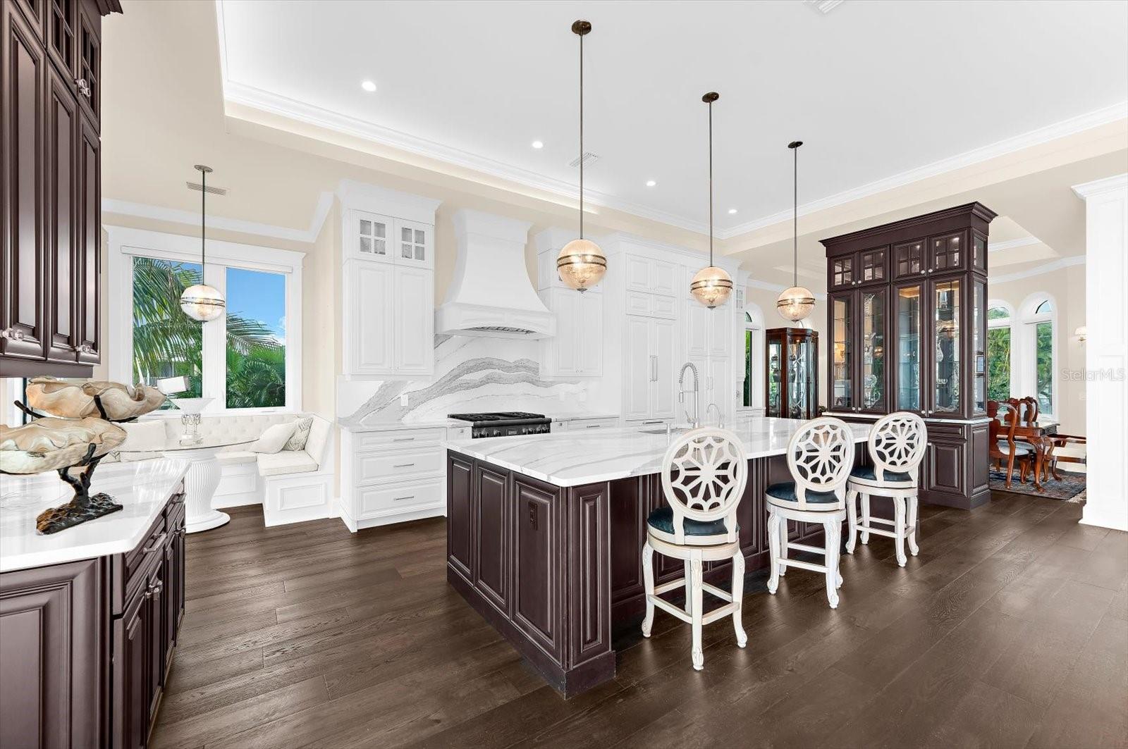 Image 35 of 94 For 511 Bayview Drive