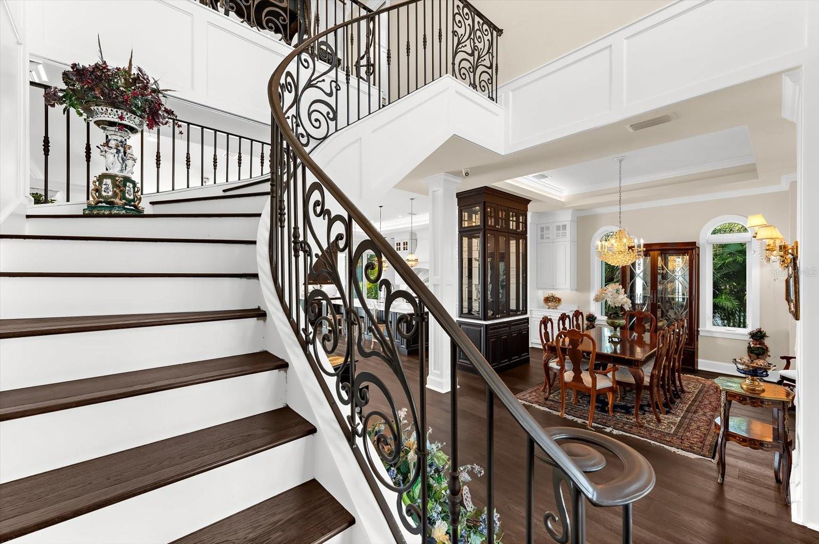 Image 40 of 94 For 511 Bayview Drive