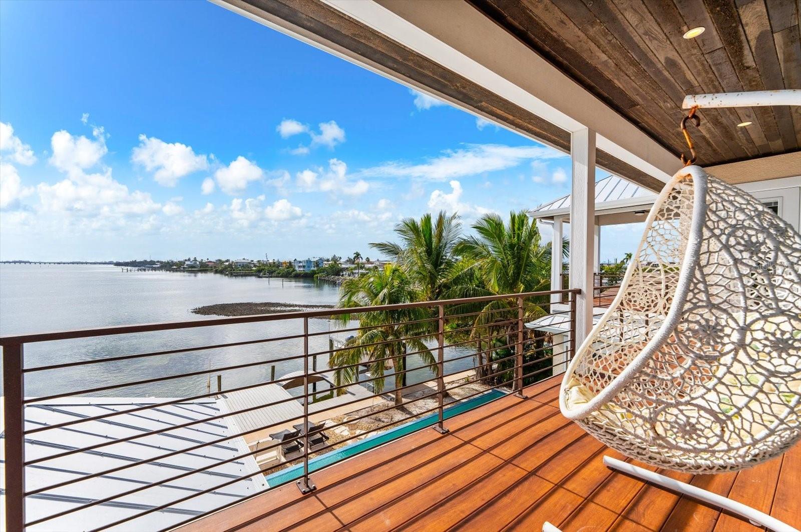 Image 55 of 94 For 511 Bayview Drive