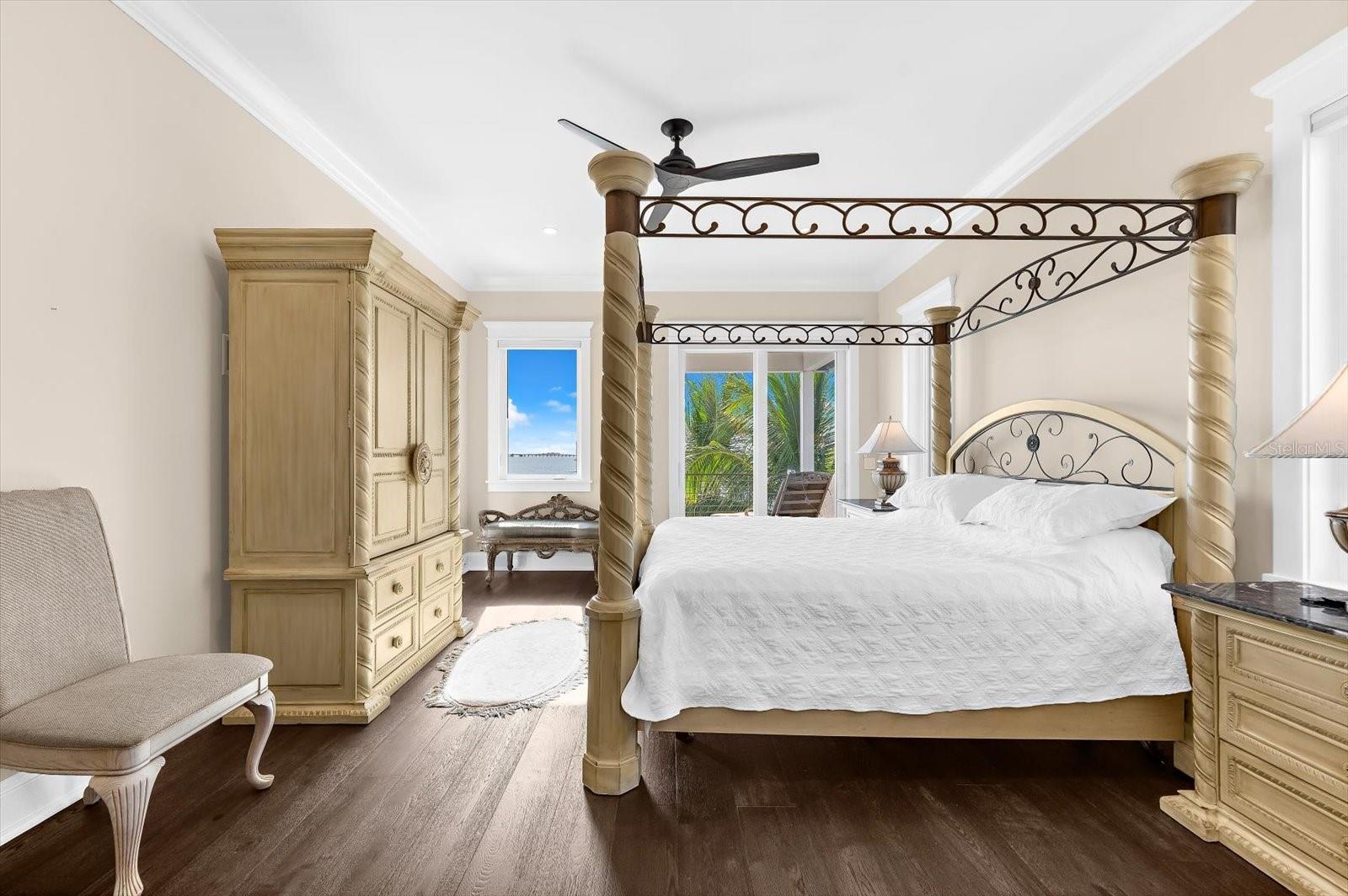 Image 58 of 94 For 511 Bayview Drive