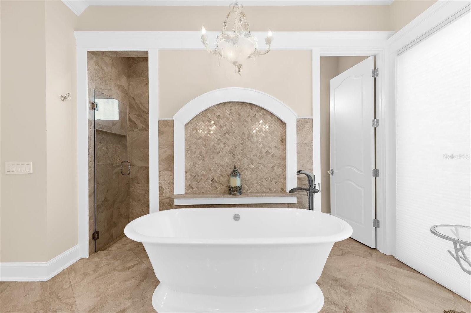 Image 63 of 94 For 511 Bayview Drive