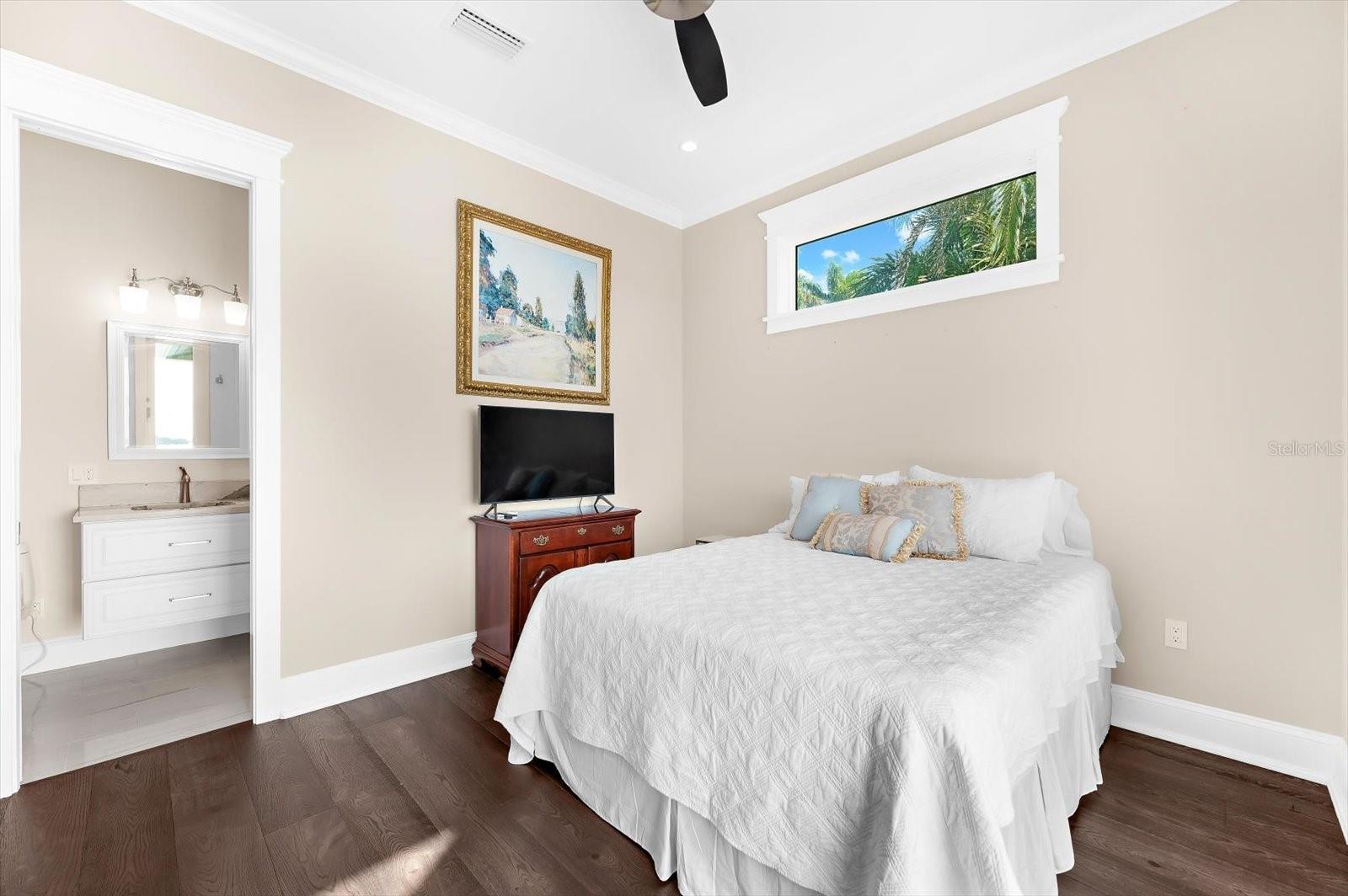 Image 66 of 94 For 511 Bayview Drive