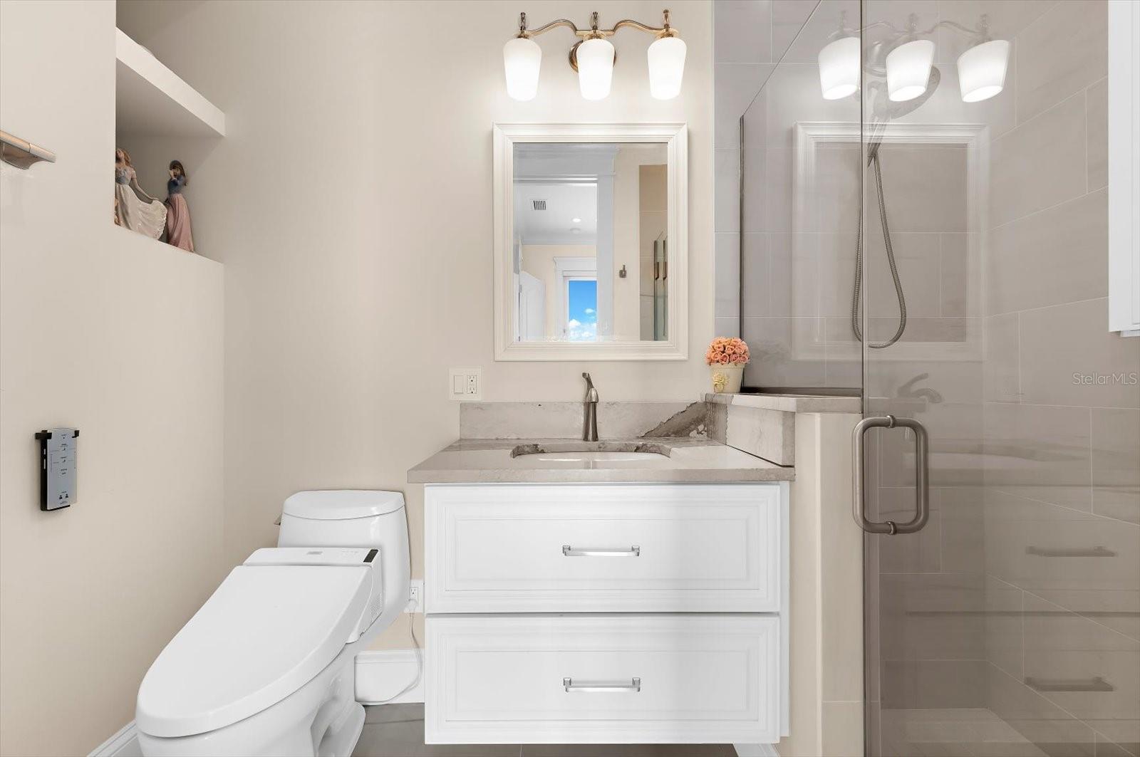 Image 68 of 94 For 511 Bayview Drive