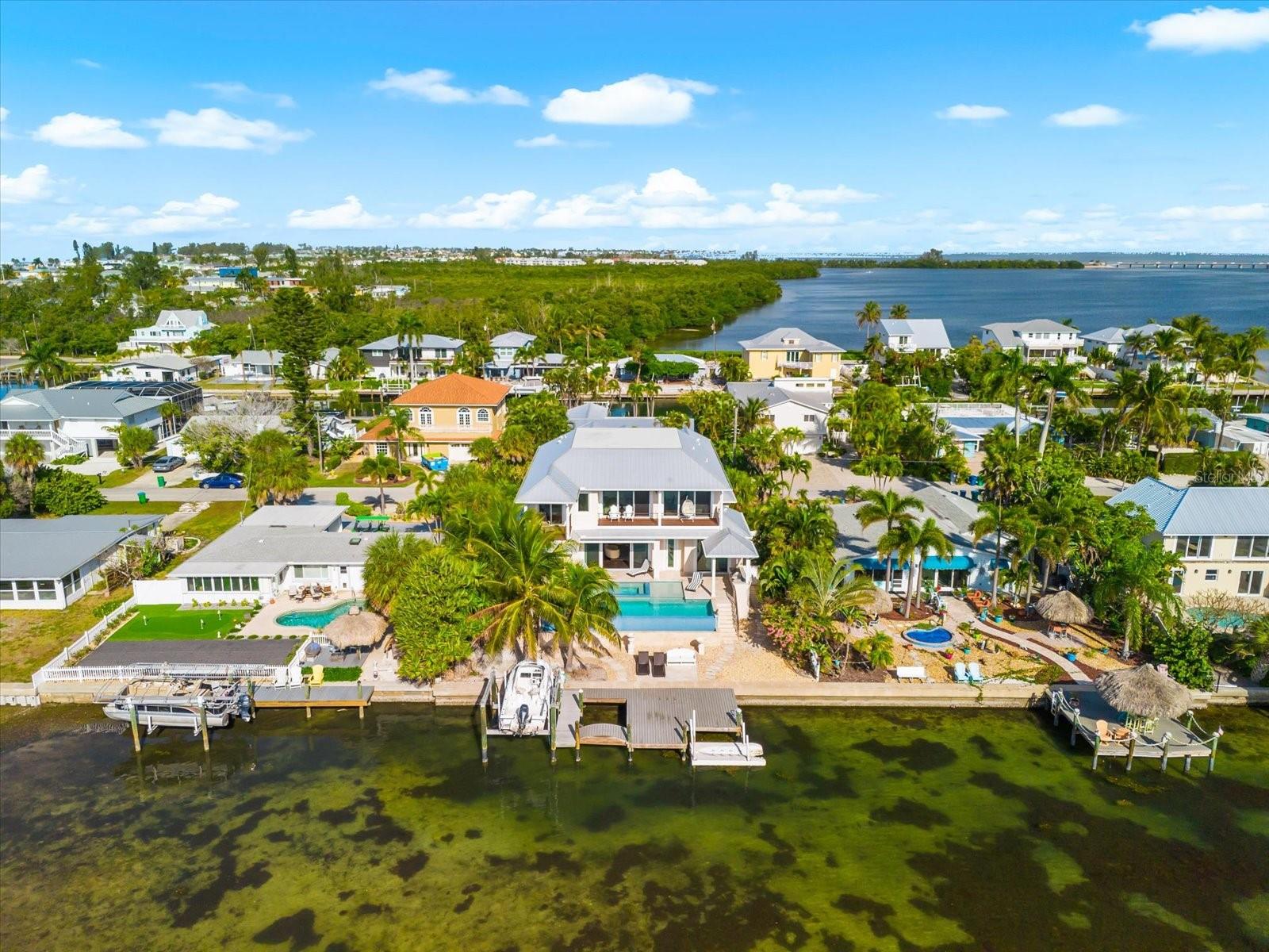 Image 82 of 94 For 511 Bayview Drive