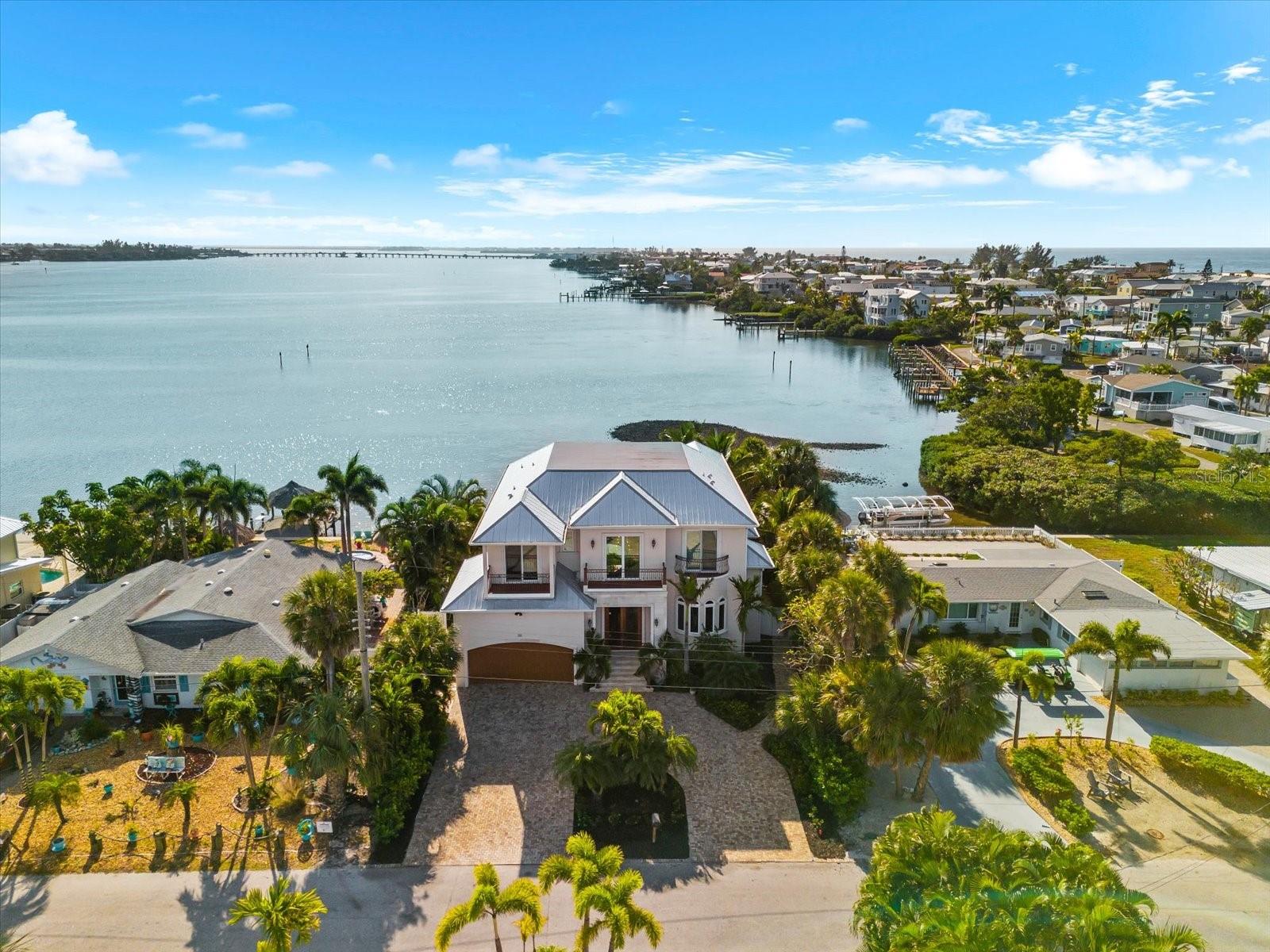 Image 92 of 94 For 511 Bayview Drive