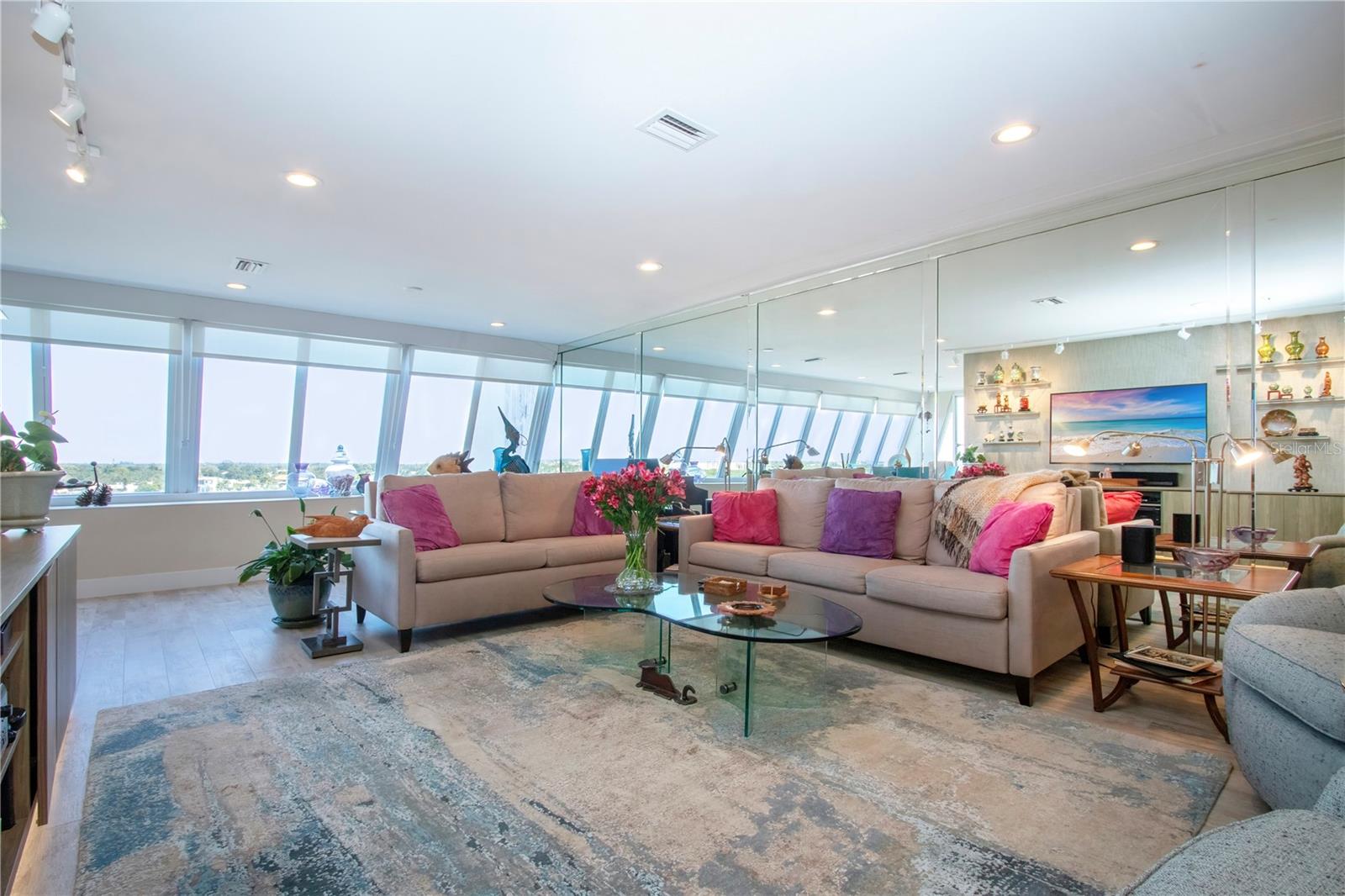 Image 17 of 54 For 1200 Peppertree Lane 601