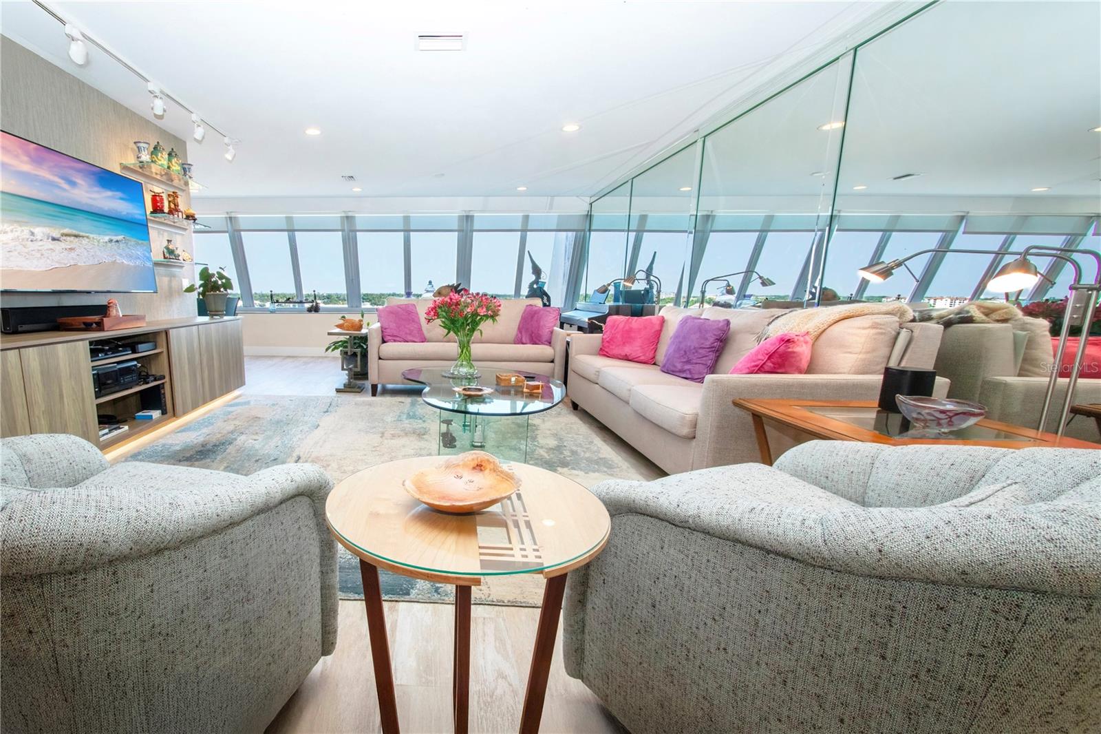 Image 18 of 54 For 1200 Peppertree Lane 601