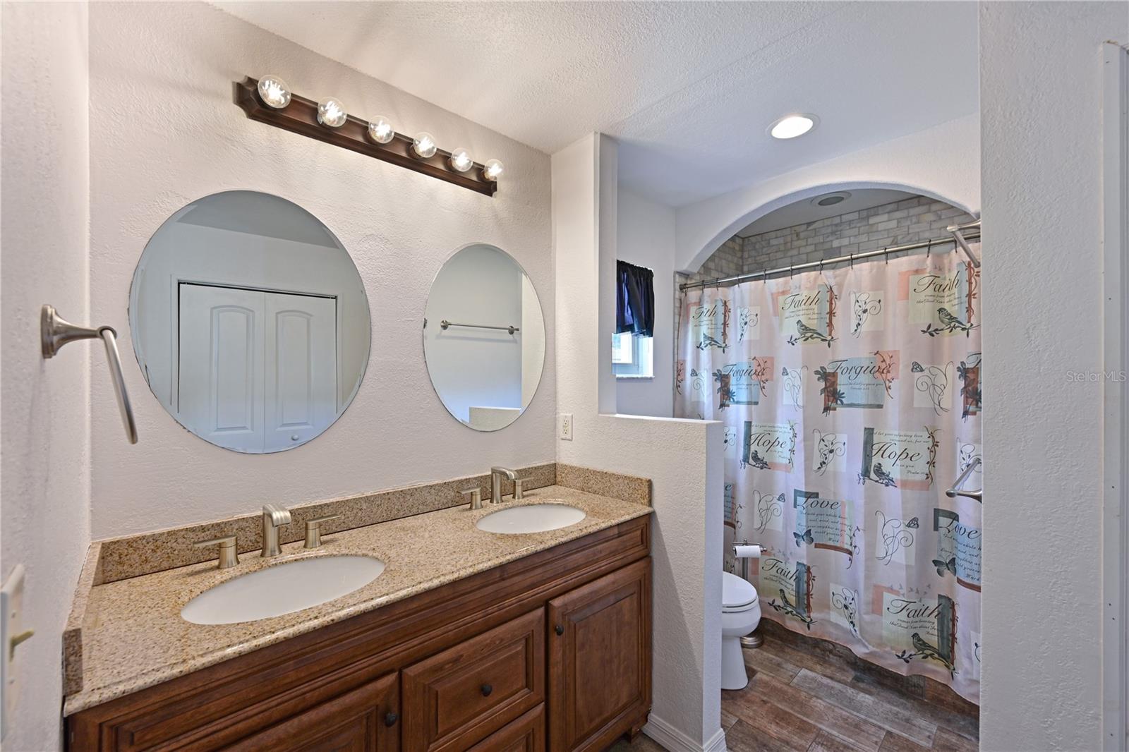 Image 13 of 18 For 5509 18th Avenue E