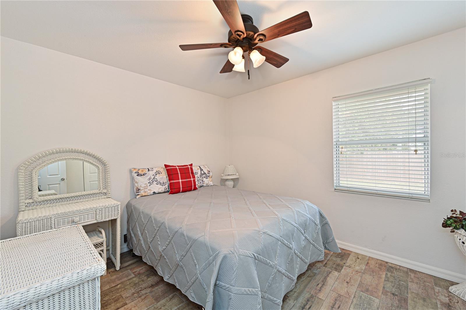 Image 16 of 18 For 5509 18th Avenue E