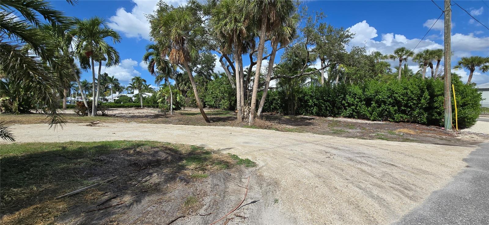 Image 14 of 39 For 1221 Basin Lane