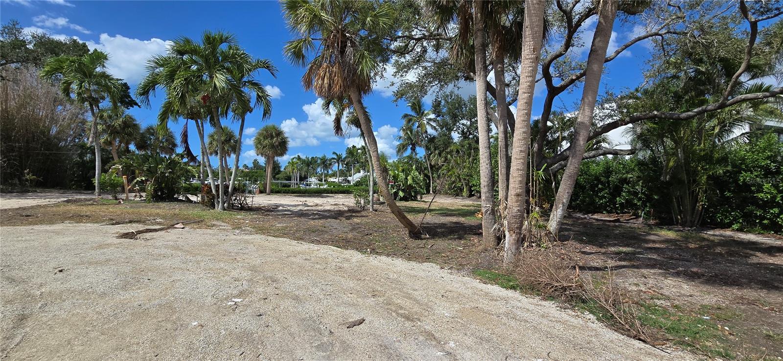 Image 15 of 39 For 1221 Basin Lane