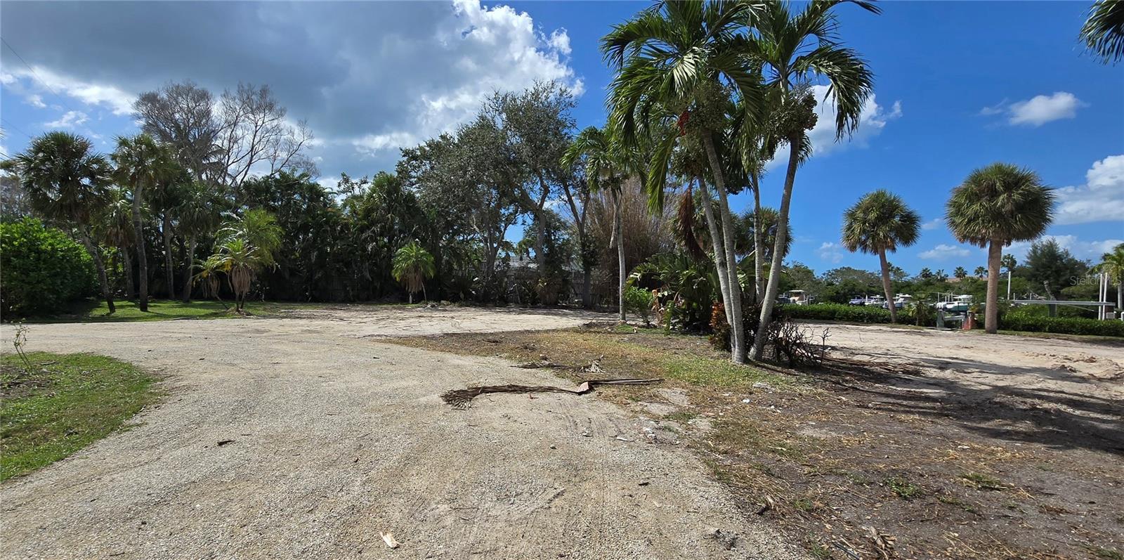 Image 17 of 39 For 1221 Basin Lane