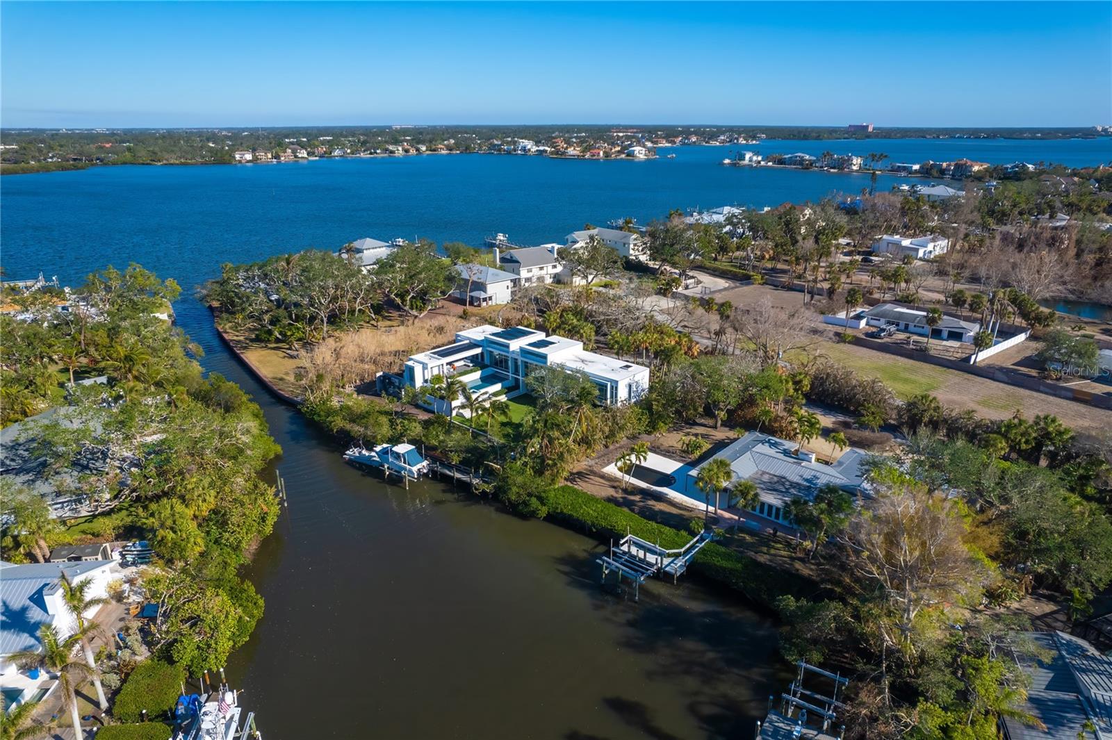 Image 27 of 39 For 1221 Basin Lane