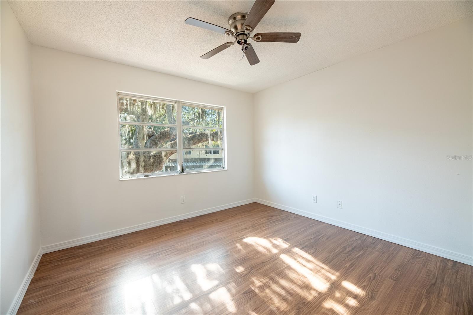 Image 17 of 24 For 244 Amherst Avenue 16