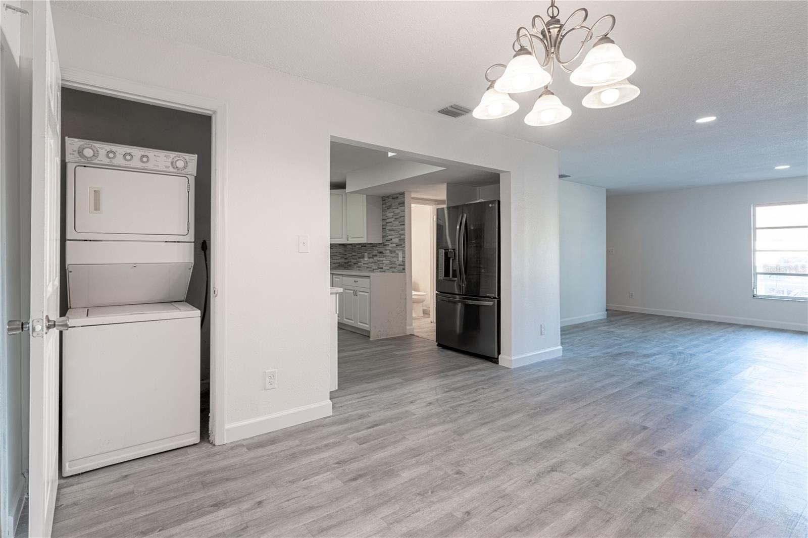 Image 5 of 24 For 244 Amherst Avenue 16