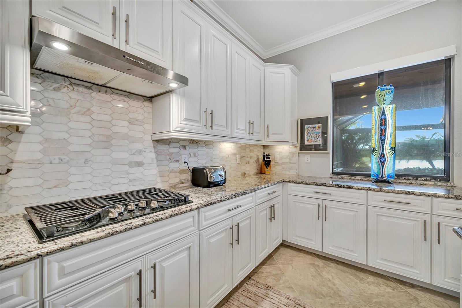 Image 28 of 78 For 16816 Bwana Place