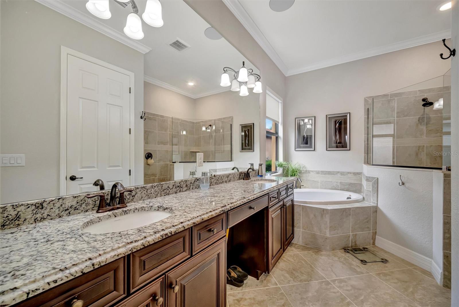 Image 52 of 78 For 16816 Bwana Place