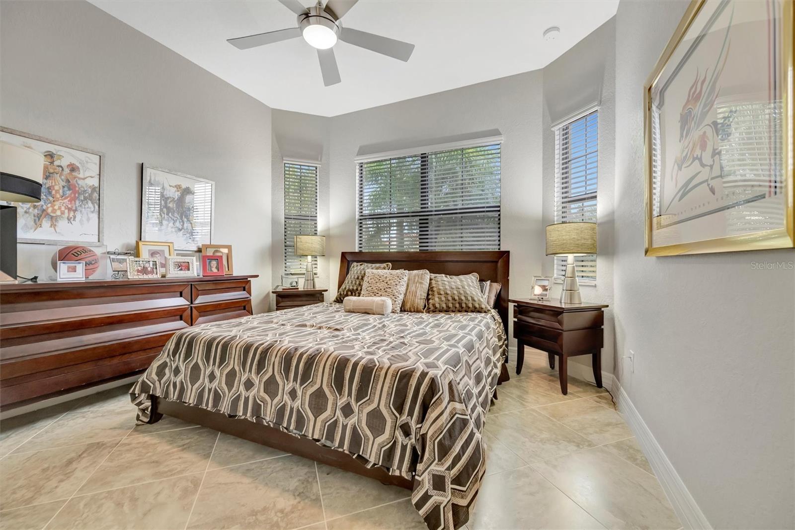 Image 55 of 78 For 16816 Bwana Place