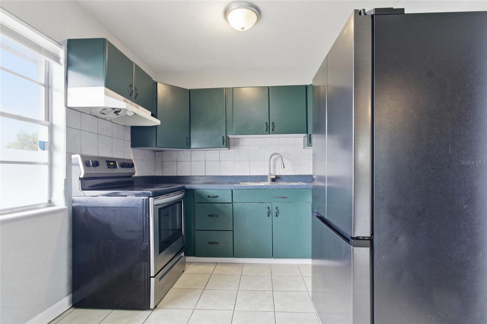 Image 12 of 41 For 2602 12th Street W