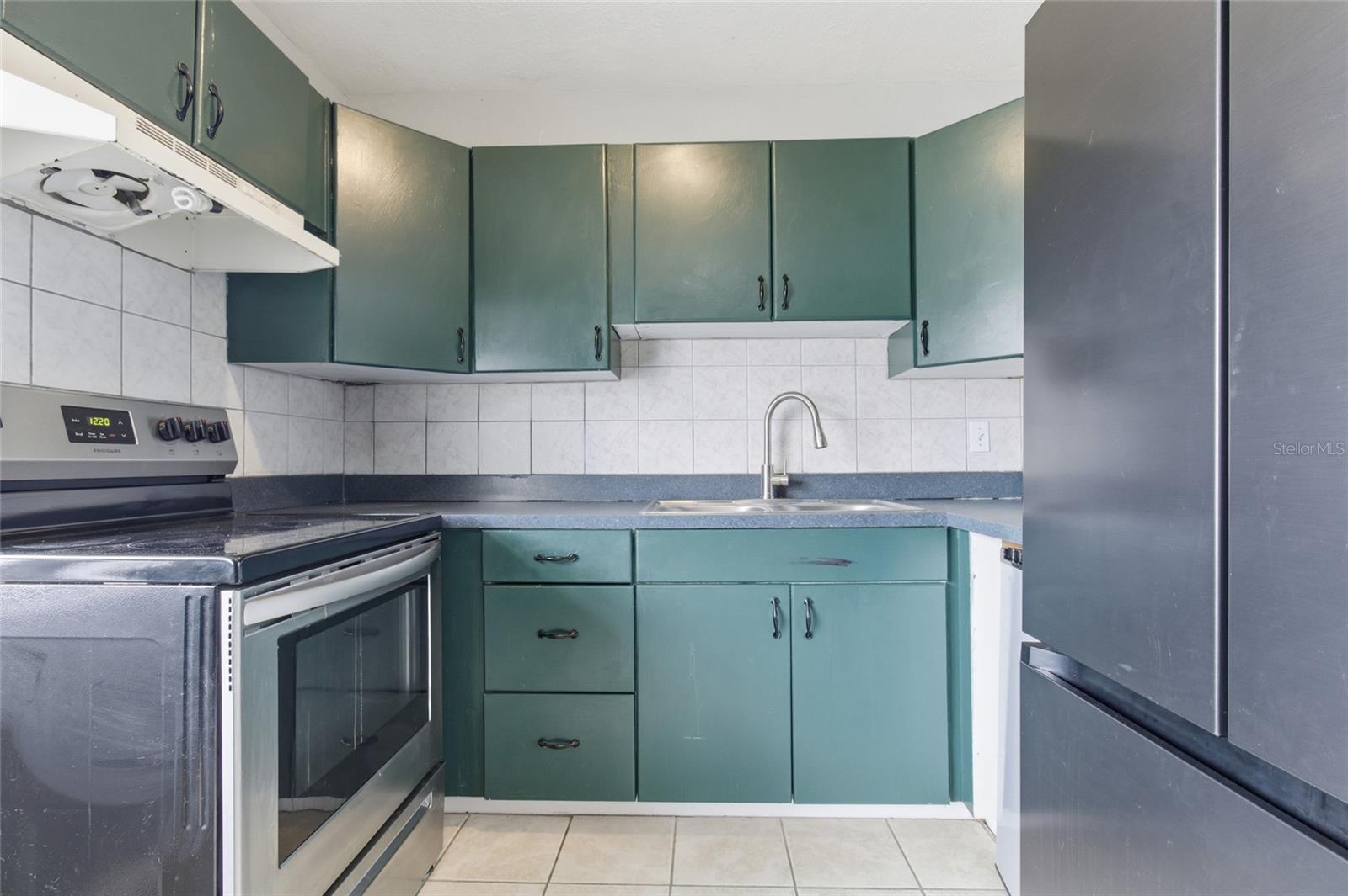 Image 14 of 41 For 2602 12th Street W