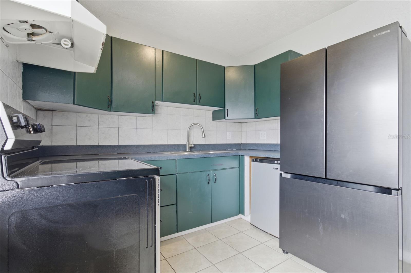 Image 16 of 41 For 2602 12th Street W