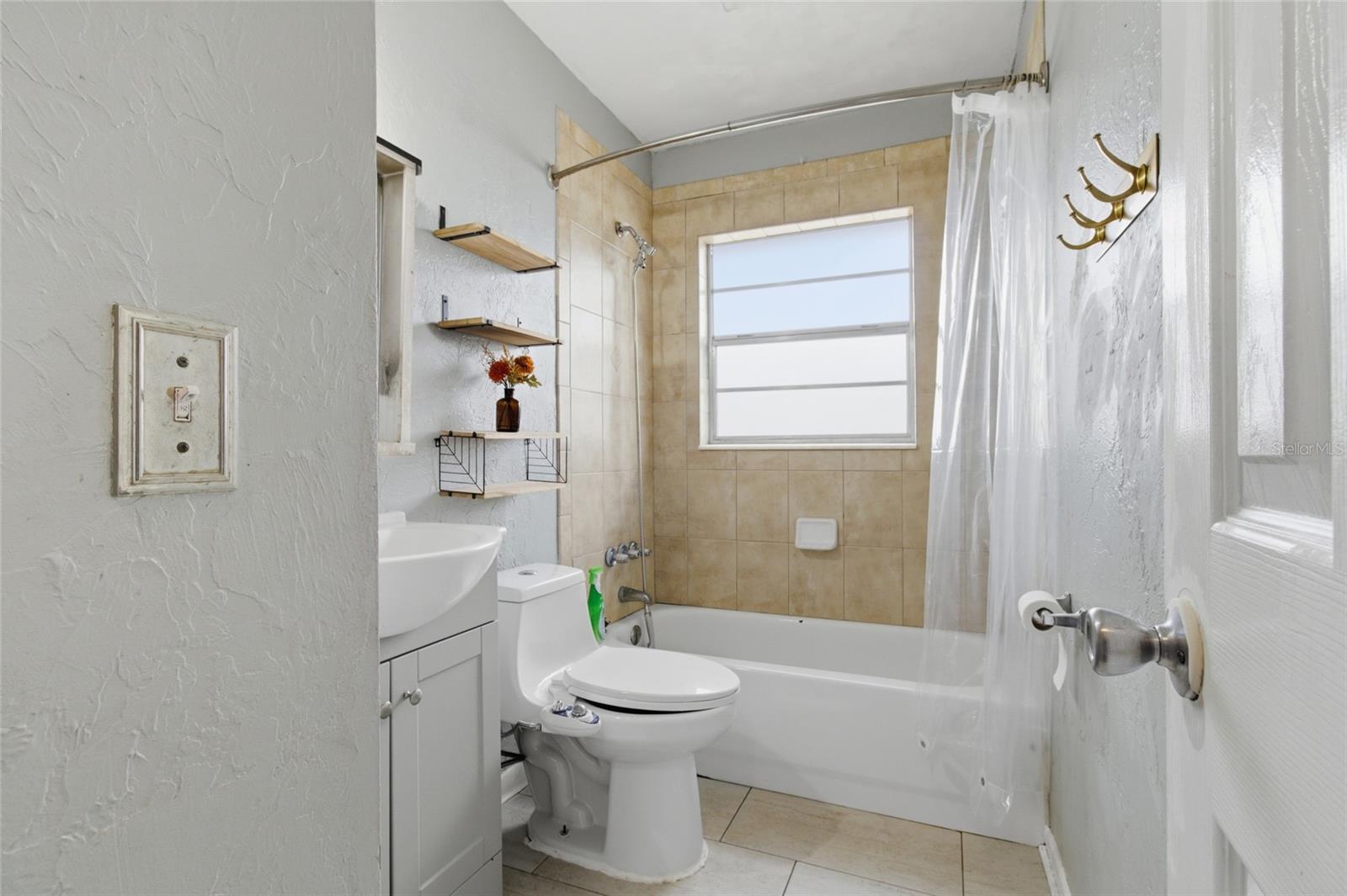 Image 25 of 41 For 2602 12th Street W