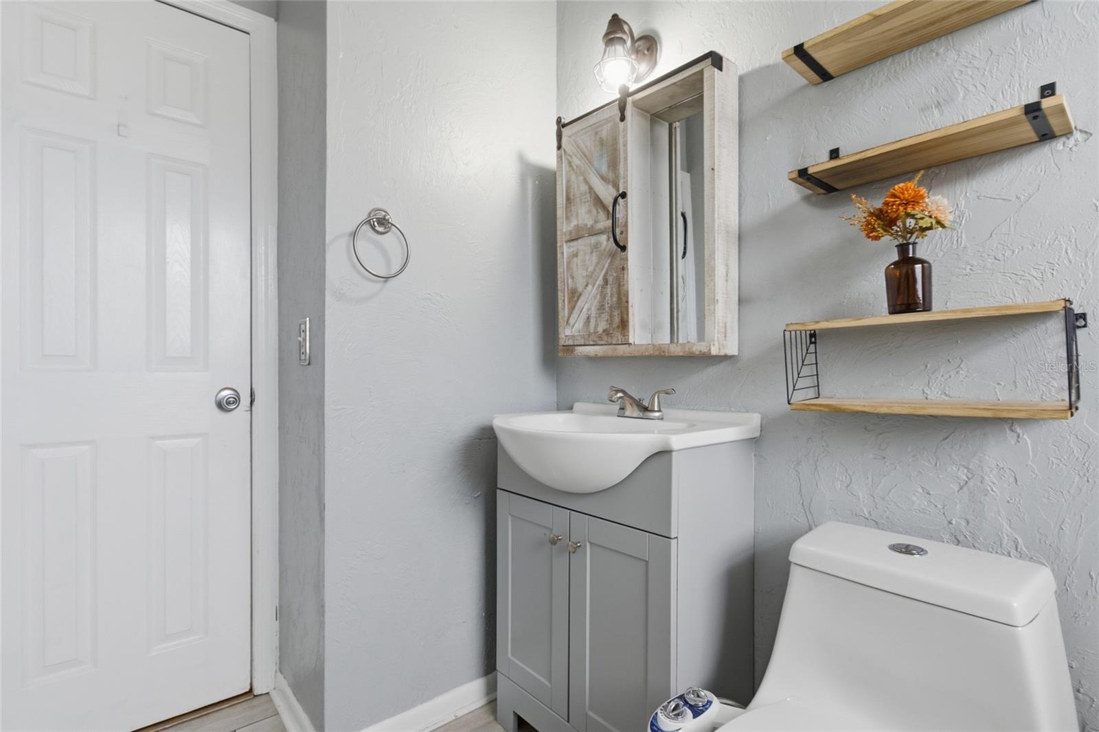 Image 28 of 41 For 2602 12th Street W