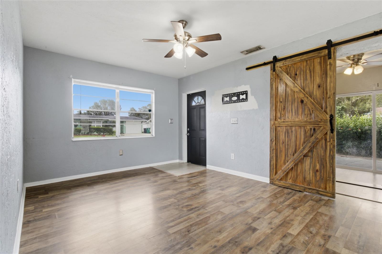 Image 5 of 41 For 2602 12th Street W