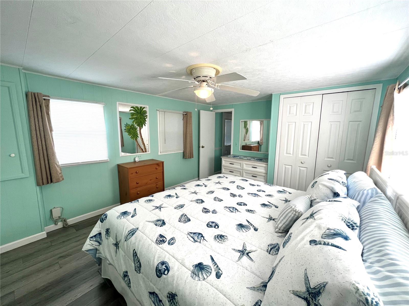 Image 17 of 41 For 528 Blackburn Boulevard